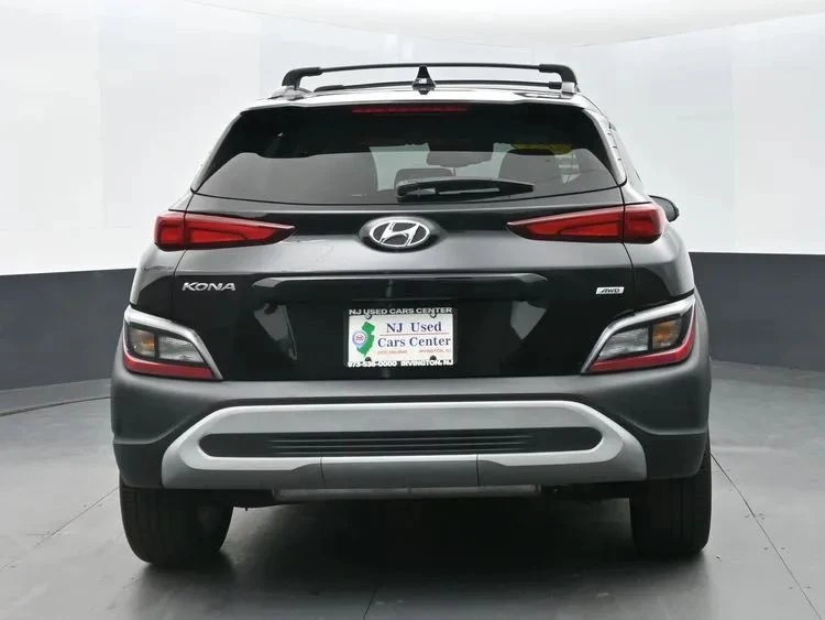 2023 Hyundai Kona - Image 8 of 12