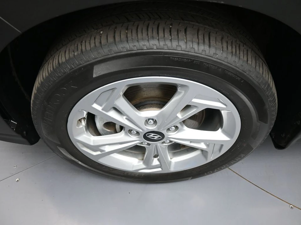 2023 Hyundai Kona - Image 14 of 21