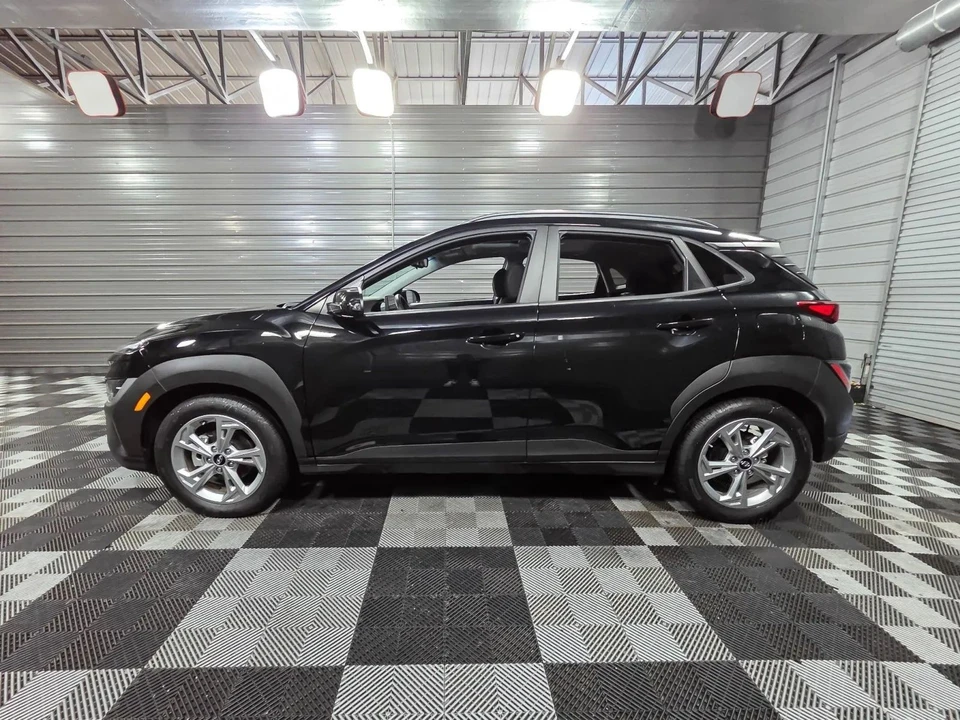 2023 Hyundai Kona - Image 8 of 12