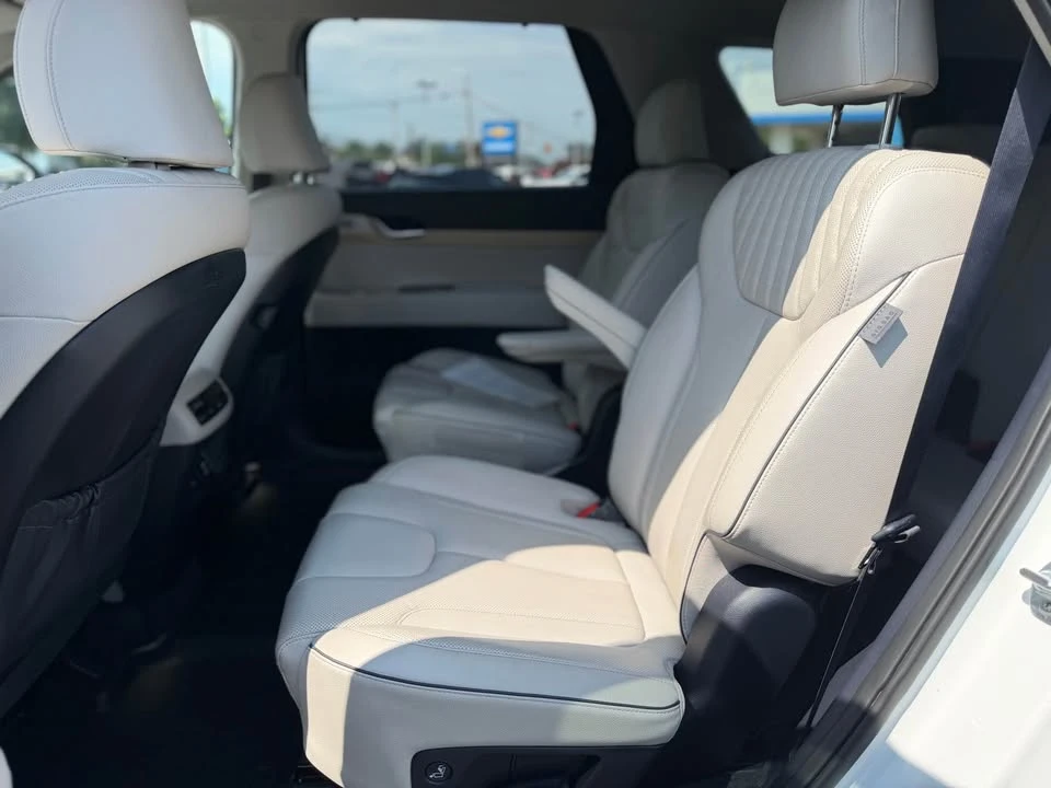 2023 Hyundai Palisade - Image 8 of 9