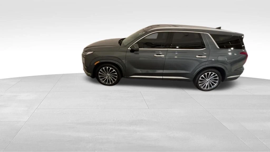 2023 Hyundai Palisade - Image 2 of 12