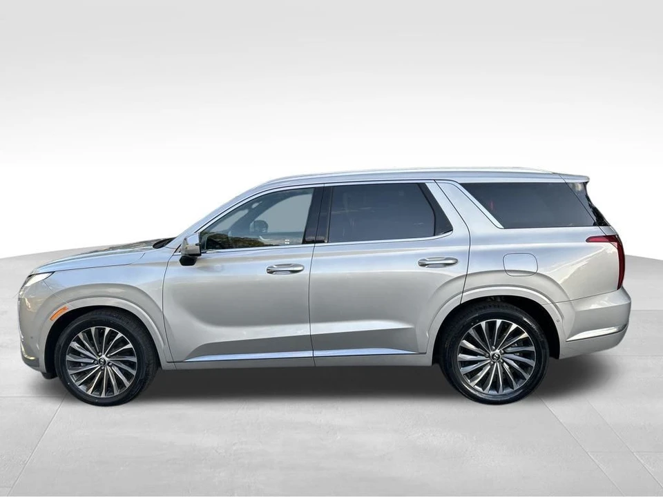 2023 Hyundai Palisade - Image 2 of 12