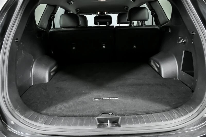2023 Hyundai Santa Fe - Image 15 of 21