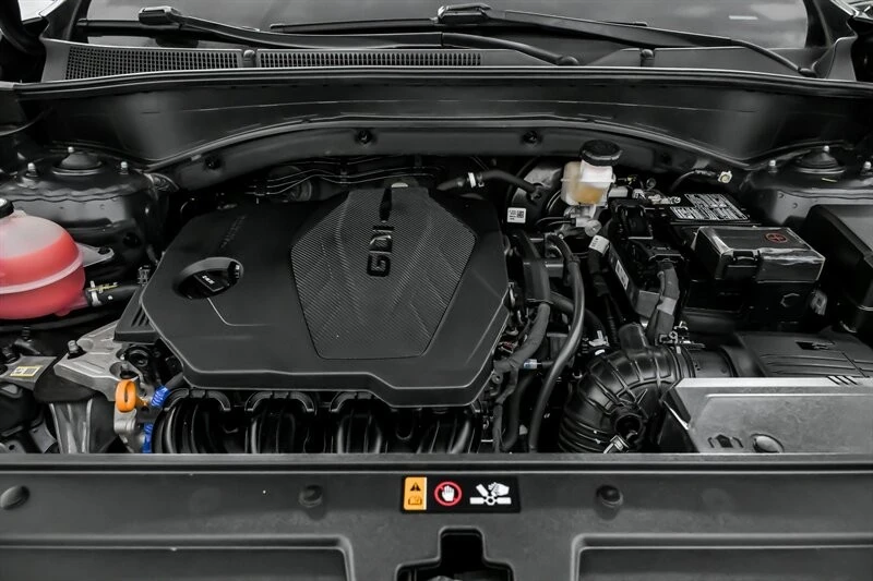 2023 Hyundai Santa Fe - Image 16 of 21