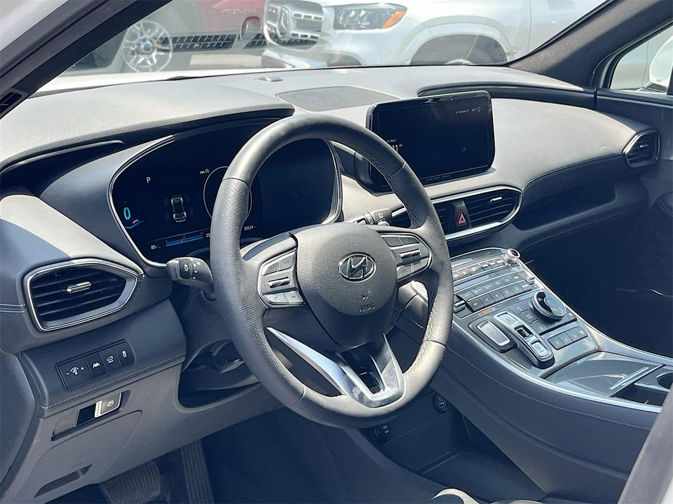 2023 Hyundai Santa Fe - Image 9 of 31