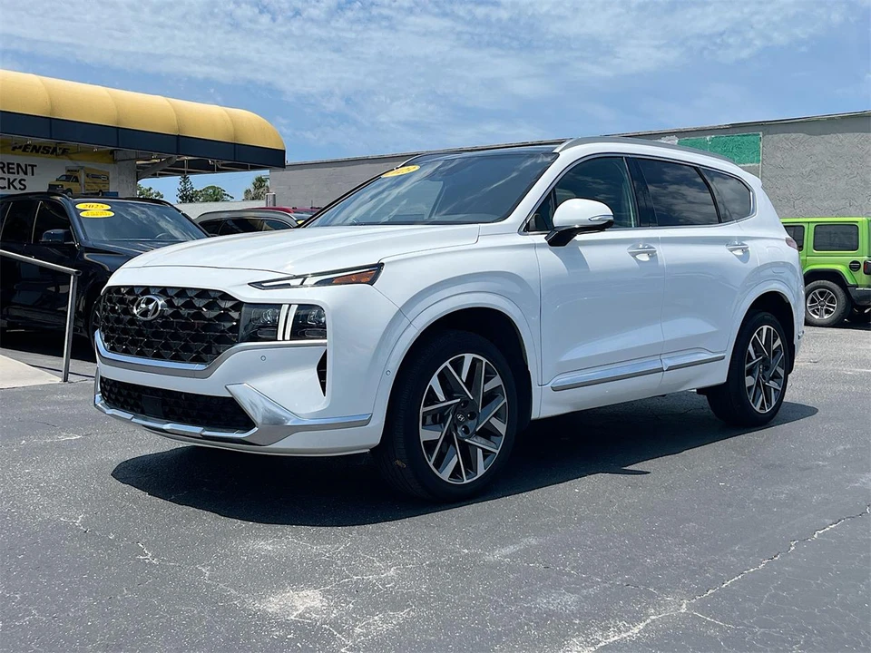 2023 Hyundai Santa Fe - Image 3 of 31