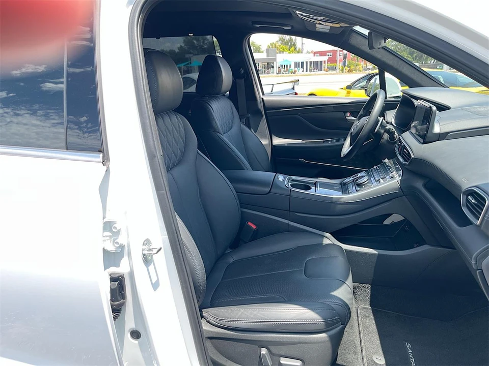2023 Hyundai Santa Fe - Image 30 of 31