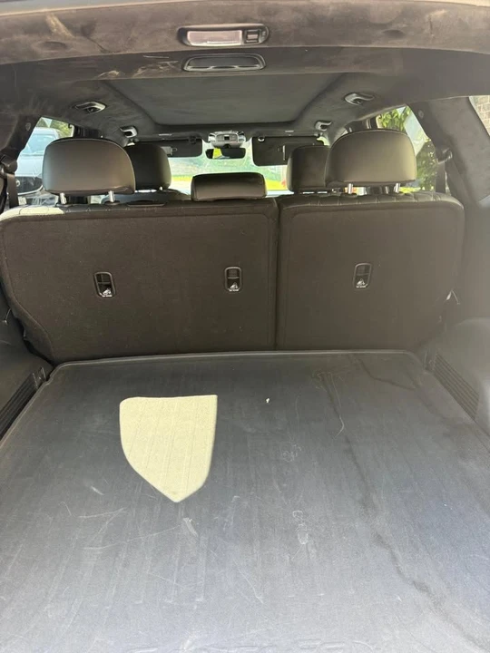 2023 Hyundai Santa Fe - Image 11 of 15
