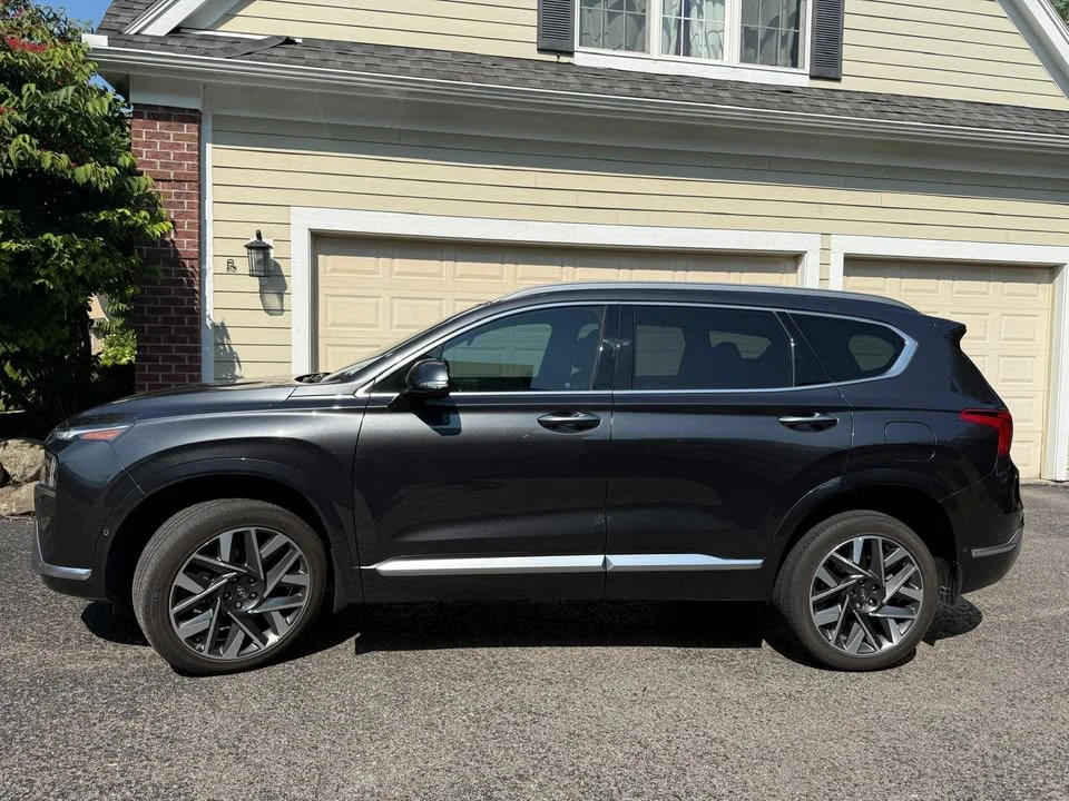 2023 Hyundai Santa Fe - Image 2 of 15