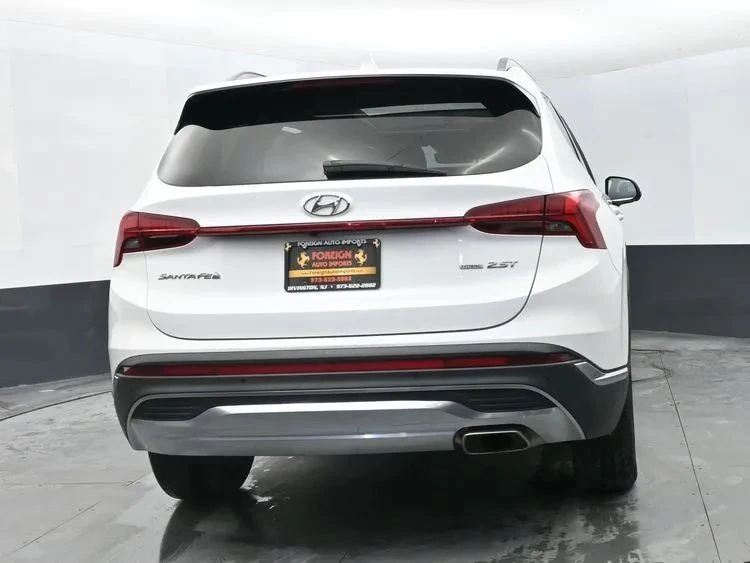 2023 Hyundai Santa Fe - Image 8 of 12