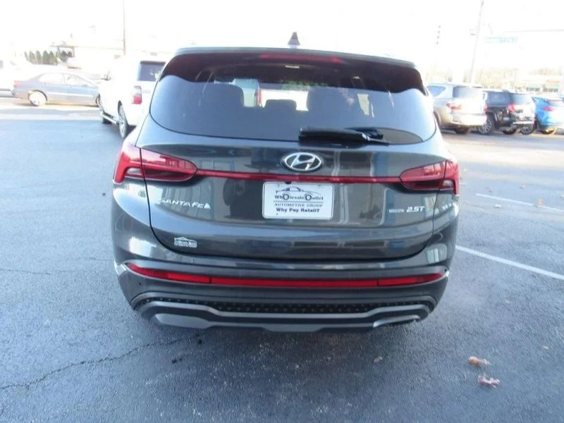 2023 Hyundai Santa Fe - Image 9 of 12