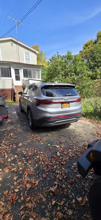 2023 Hyundai Santa Fe - Image 2 of 4