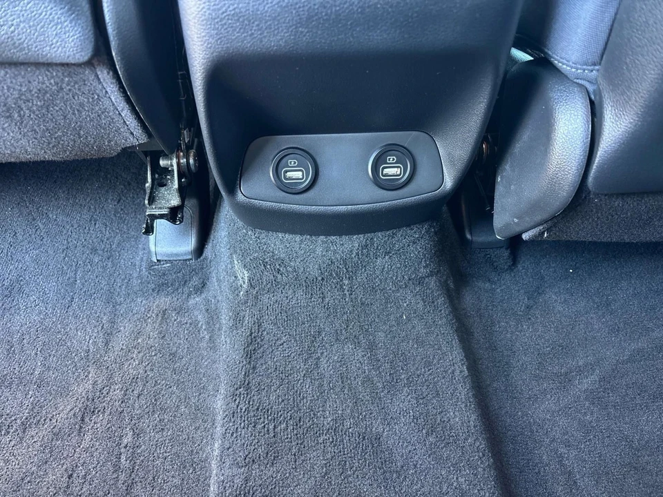 2023 Hyundai Santa Fe - Image 15 of 21