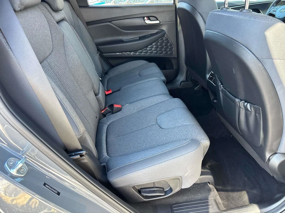 2023 Hyundai Santa Fe - Image 17 of 21
