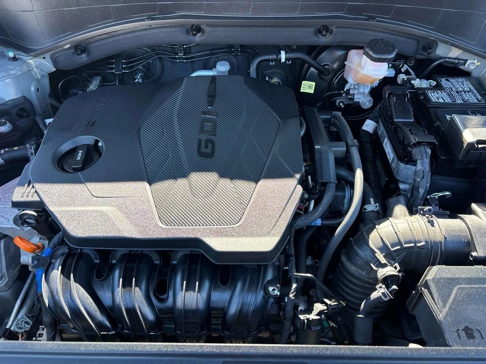 2023 Hyundai Santa Fe - Image 10 of 21