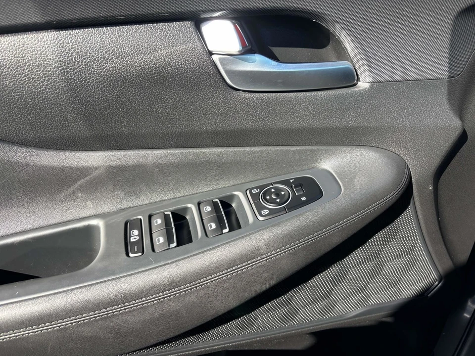 2023 Hyundai Santa Fe - Image 19 of 21