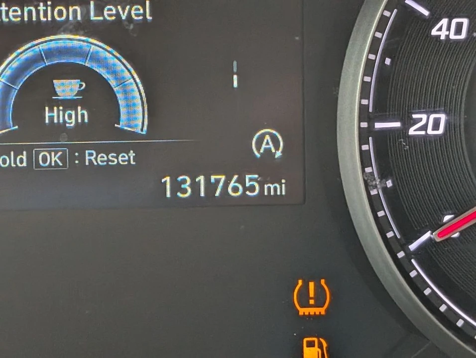 2023 Hyundai Santa Fe - Image 11 of 19