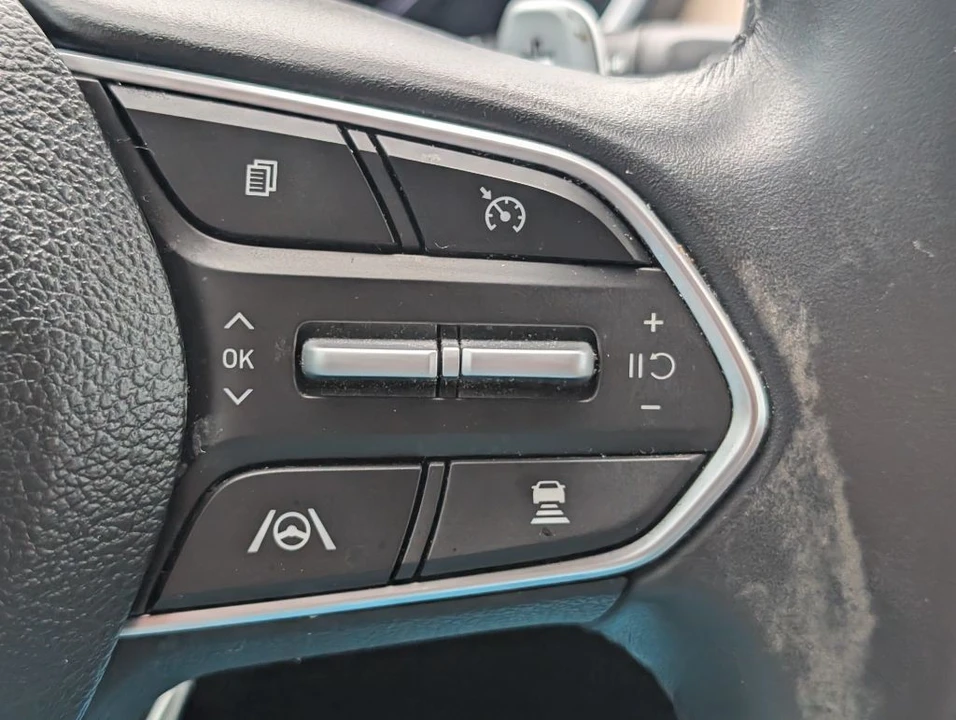 2023 Hyundai Santa Fe - Image 14 of 19