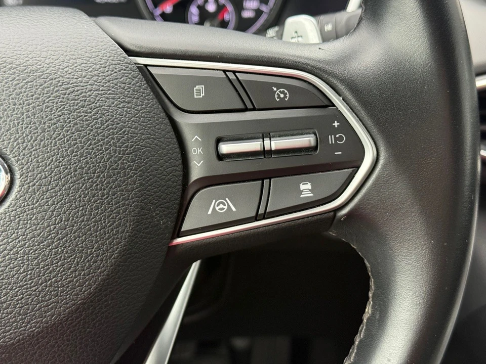 2023 Hyundai Santa Fe - Image 16 of 21