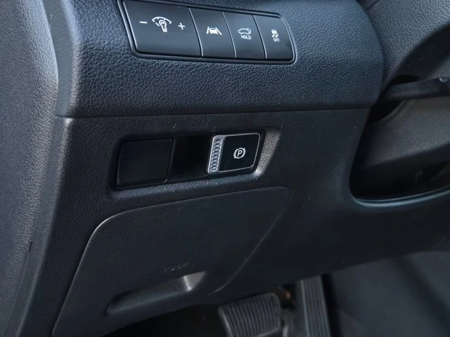 2023 Hyundai Santa Fe - Image 16 of 21