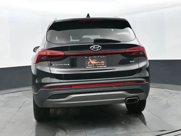 2023 Hyundai Santa Fe - Image 8 of 12