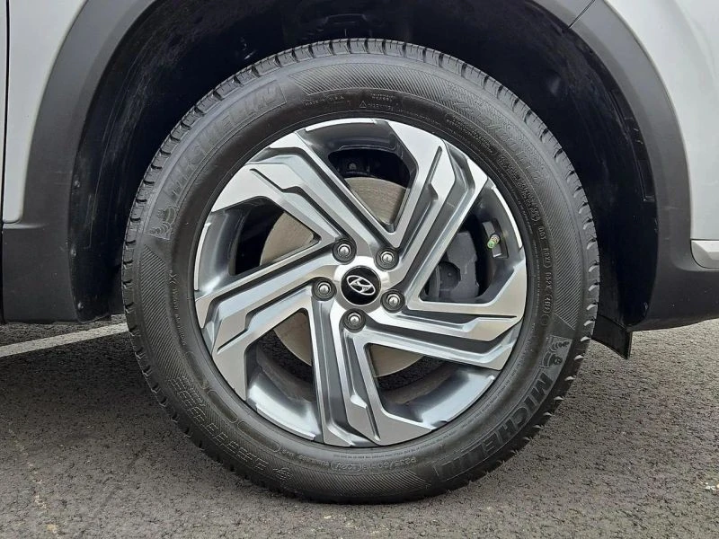 2023 Hyundai Santa Fe - Image 8 of 12
