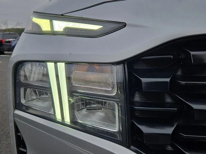 2023 Hyundai Santa Fe - Image 9 of 12