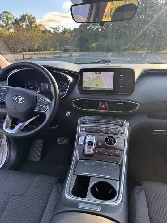 2023 Hyundai Santa Fe - Image 13 of 18