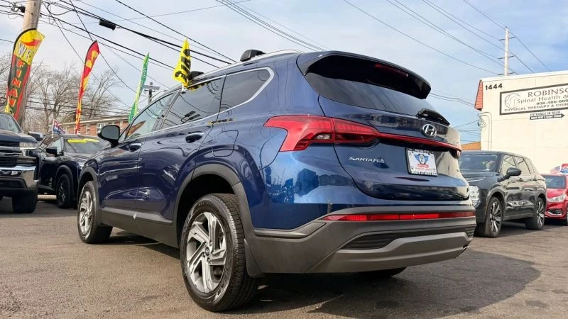 2023 Hyundai Santa Fe - Image 8 of 12
