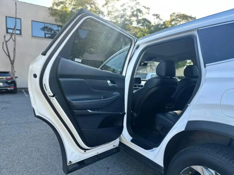 2023 Hyundai Santa Fe - Image 10 of 12