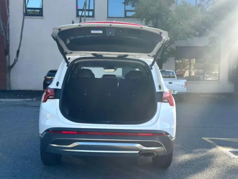 2023 Hyundai Santa Fe - Image 8 of 12