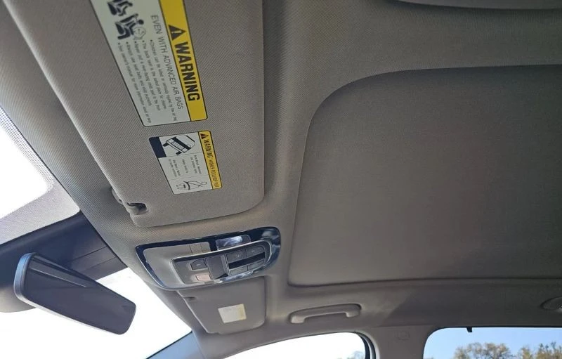 2023 Hyundai Santa Fe - Image 3 of 11