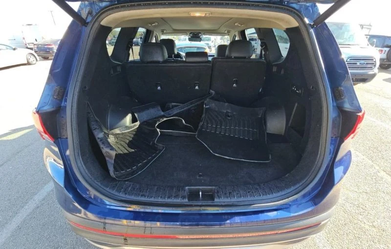 2023 Hyundai Santa Fe - Image 10 of 11