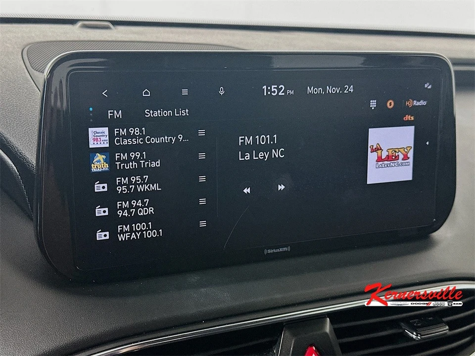 2023 Hyundai Santa Fe - Image 17 of 21