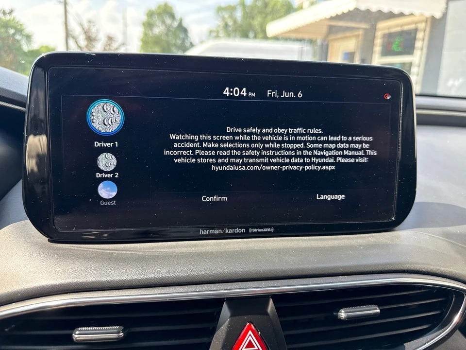 2023 Hyundai Santa Fe - Image 13 of 17