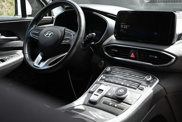 2023 Hyundai Santa Fe - Image 16 of 21