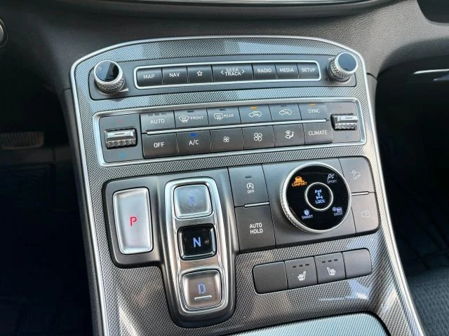 2023 Hyundai Santa Fe - Image 17 of 21