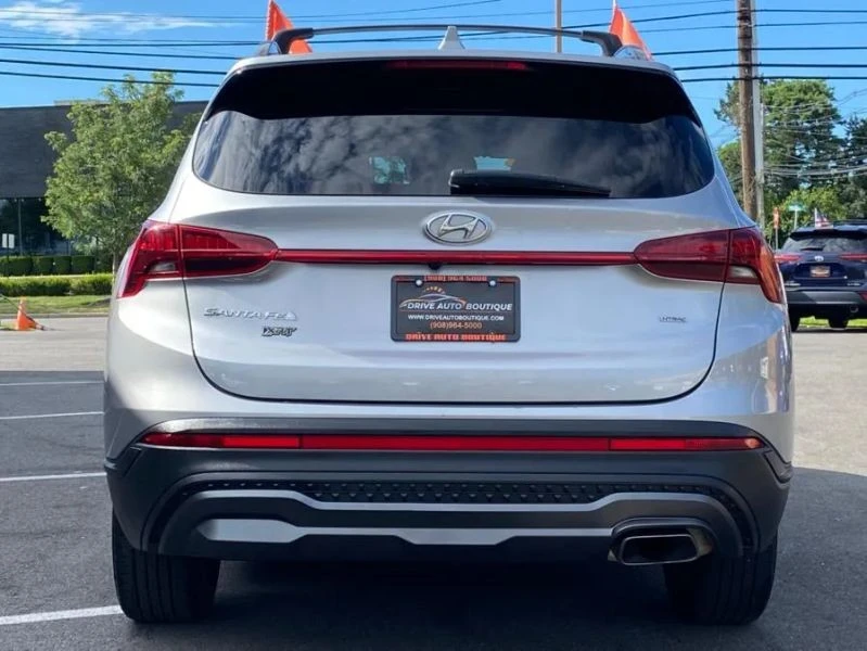 2023 Hyundai Santa Fe - Image 5 of 12