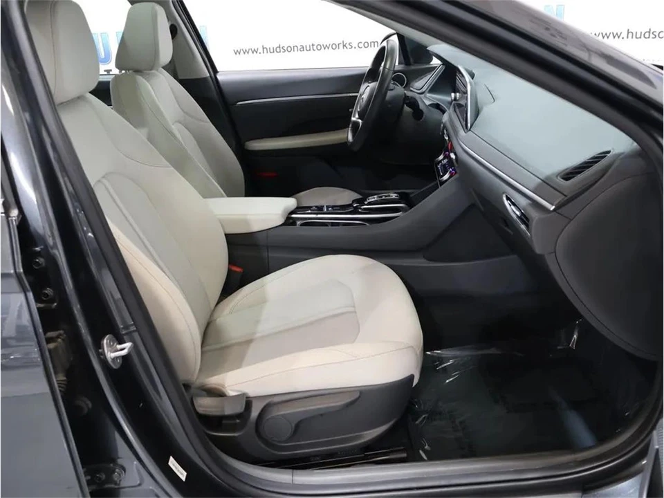 2023 Hyundai Sonata - Image 29 of 31