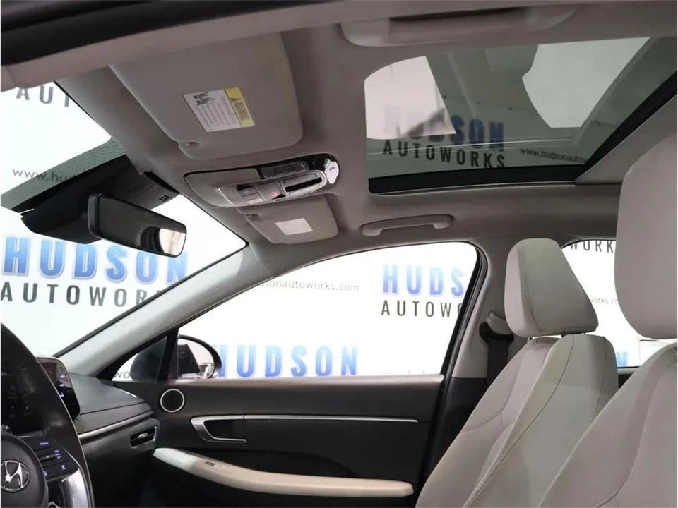 2023 Hyundai Sonata - Image 24 of 31