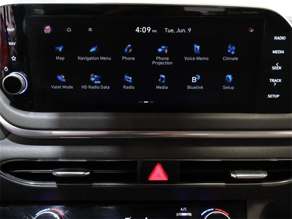 2023 Hyundai Sonata - Image 20 of 31