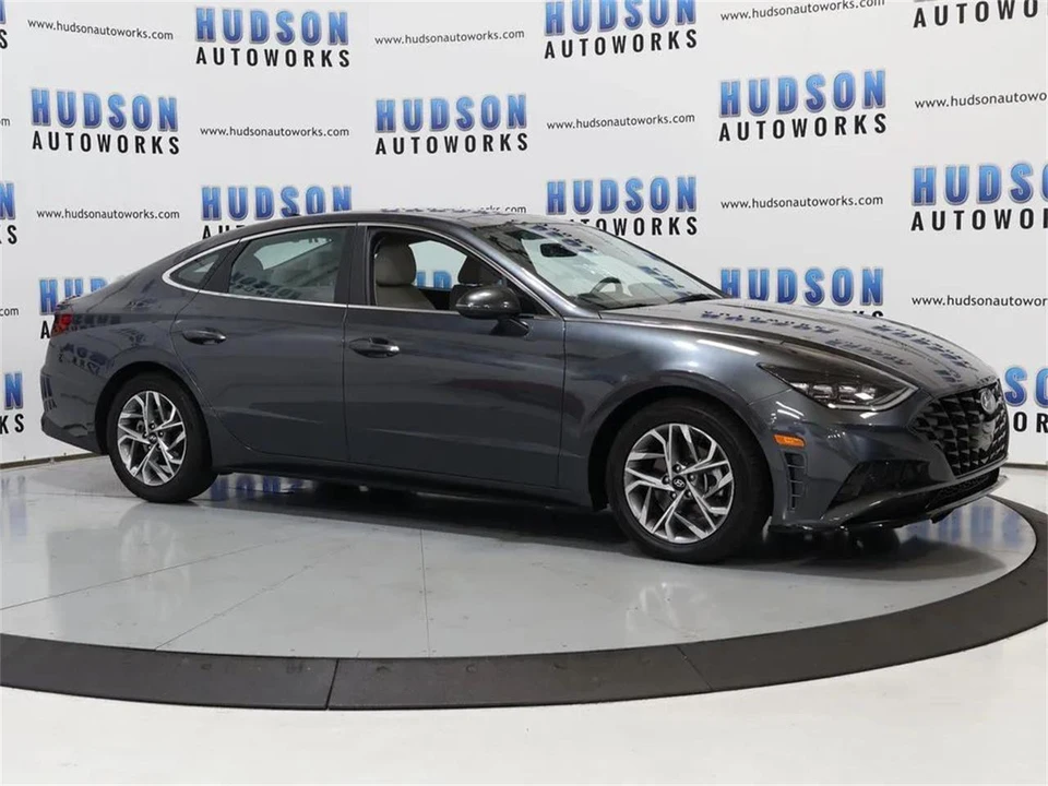 2023 Hyundai Sonata - Image 8 of 31