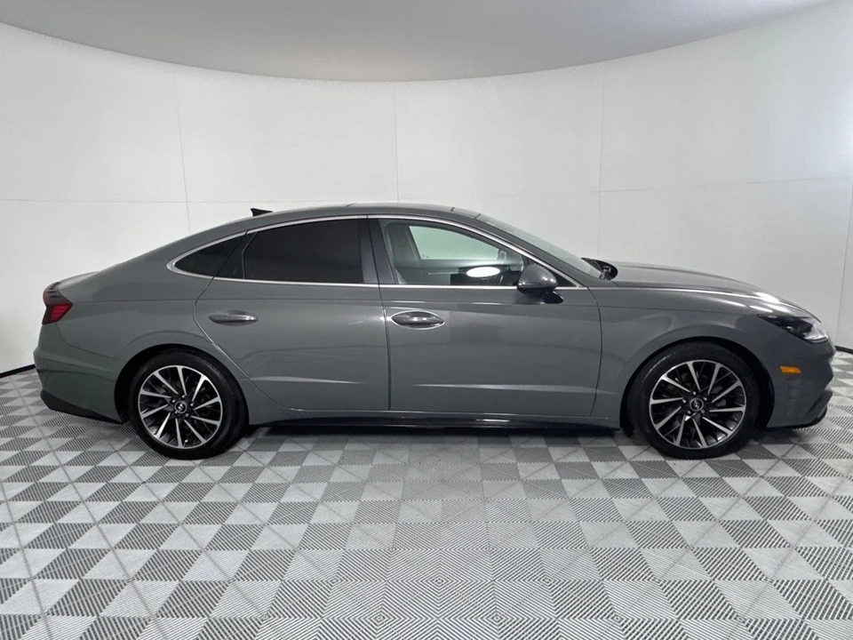 2023 Hyundai Sonata - Image 4 of 12