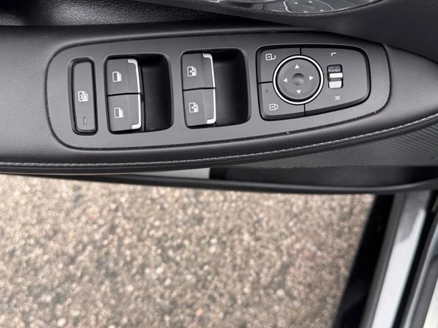 2023 Hyundai Sonata - Image 16 of 21