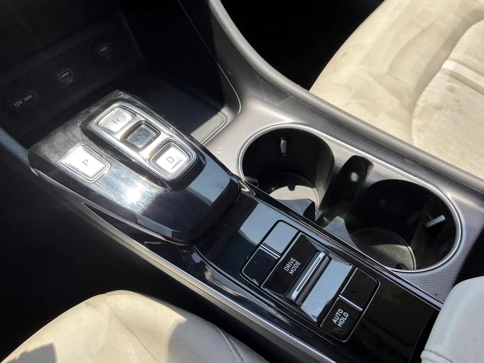 2023 Hyundai Sonata - Image 16 of 21