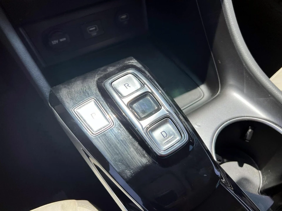 2023 Hyundai Sonata - Image 17 of 21