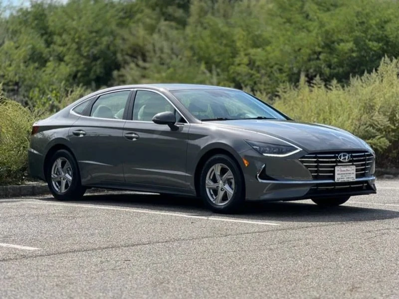2023 Hyundai Sonata - Image 2 of 12