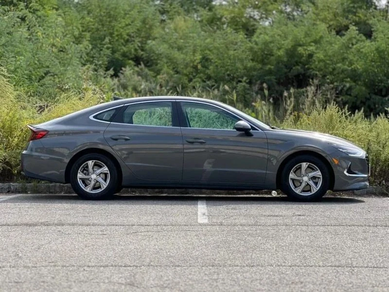 2023 Hyundai Sonata - Image 10 of 12