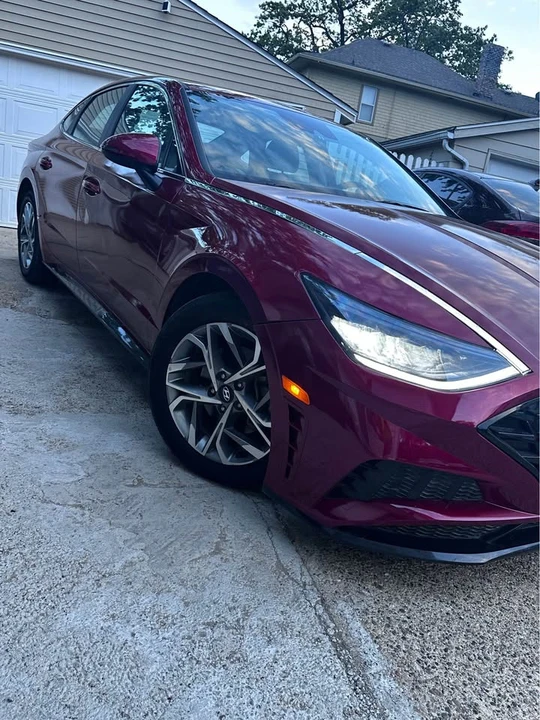 2023 Hyundai Sonata - Image 2 of 10