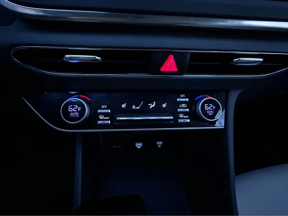 2023 Hyundai Sonata - Image 8 of 10